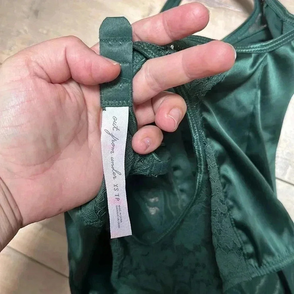 Urban Outfitters Green Satin & Lace Corset Bustier Bodysuit Out from Under Sz XS - Picture 9 of 10